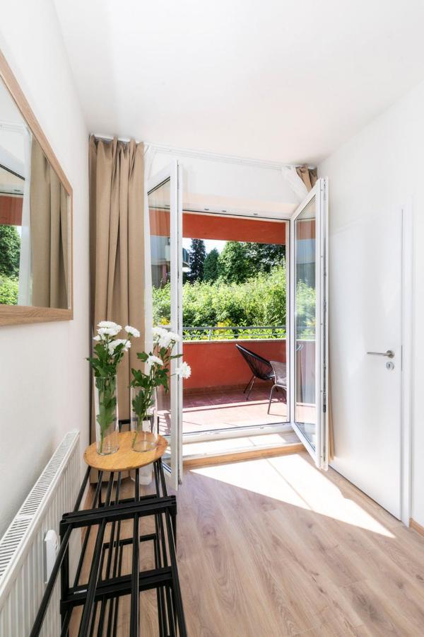 Alure Residences 2 & 24H Self Check-In, Parking In The Garage In The Apartment Building Included, New Building, Terrace, Green Location With A Forest Park With A Lake, Children'S Playground Банска-Бистрица Экстерьер фото