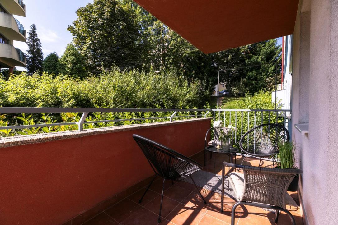 Alure Residences 2 & 24H Self Check-In, Parking In The Garage In The Apartment Building Included, New Building, Terrace, Green Location With A Forest Park With A Lake, Children'S Playground Банска-Бистрица Экстерьер фото