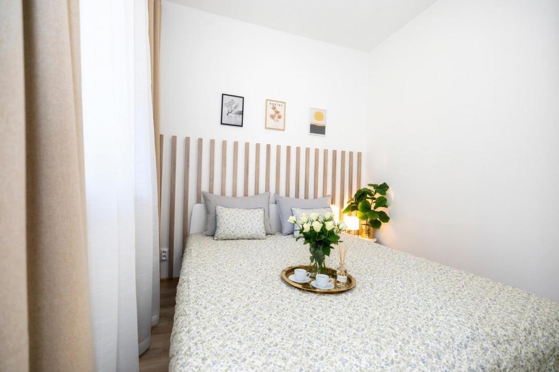 Alure Residences 2 & 24H Self Check-In, Parking In The Garage In The Apartment Building Included, New Building, Terrace, Green Location With A Forest Park With A Lake, Children'S Playground Банска-Бистрица Экстерьер фото